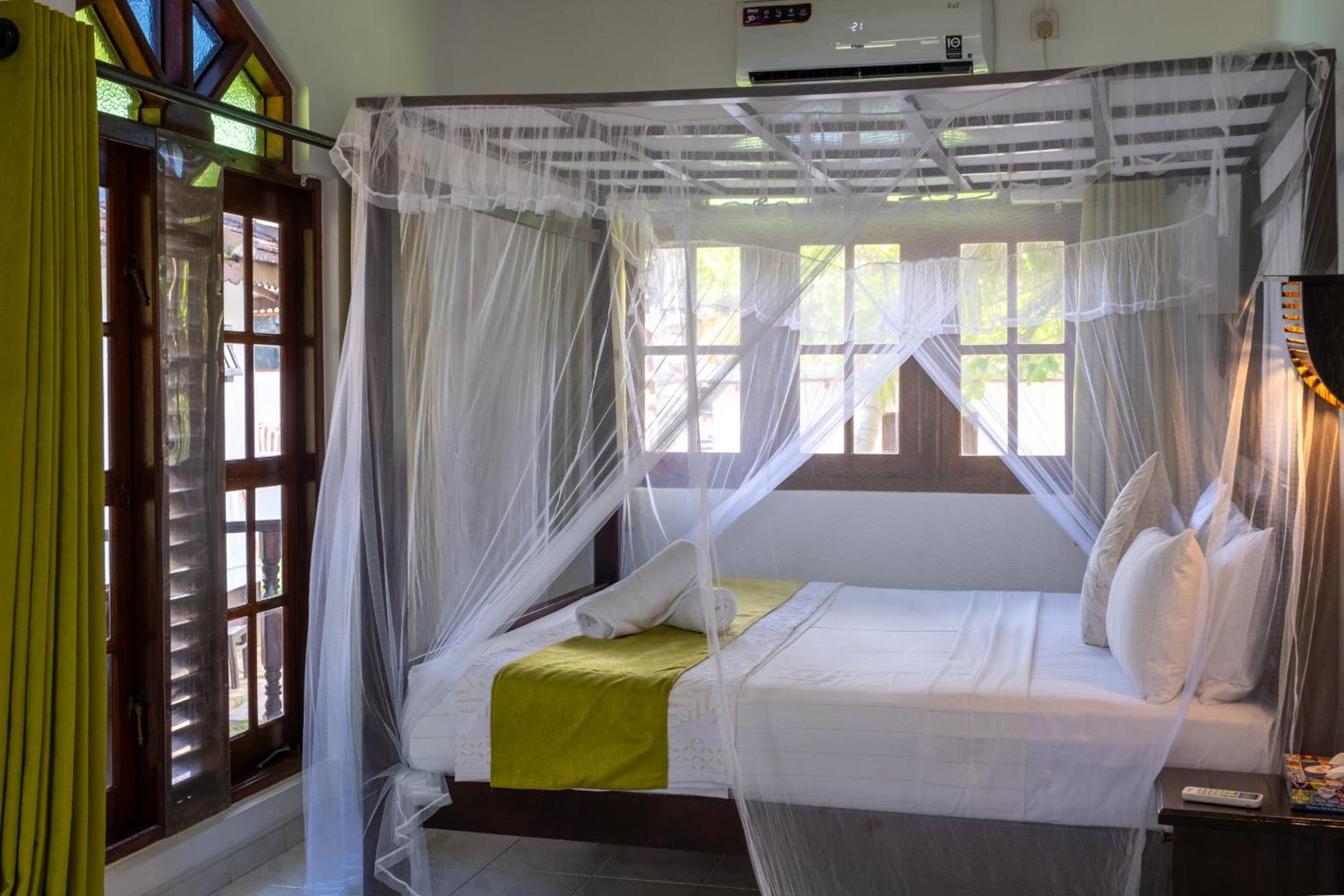 Serenity Beach Cabanas Tangalle Bagian luar foto